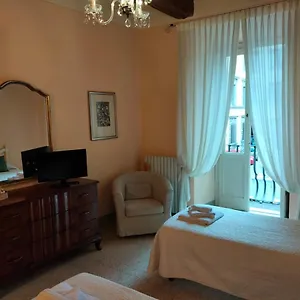 Giulia Apartment Lucca